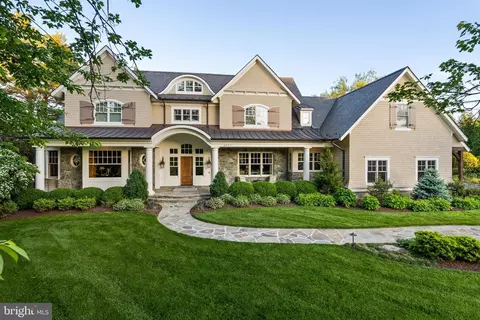 Exterior - 6529 Sothoron Rd, Mclean, VA 22101 photo 4 of 22