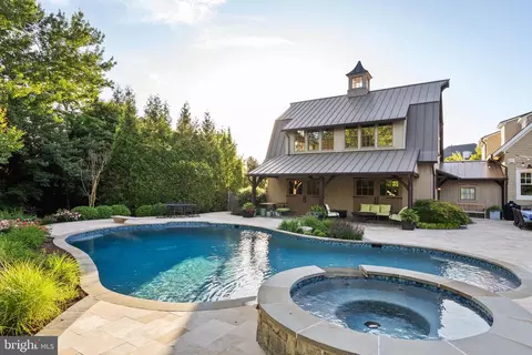 Exterior - 6529 Sothoron Rd, Mclean, VA 22101 photo 14 of 22