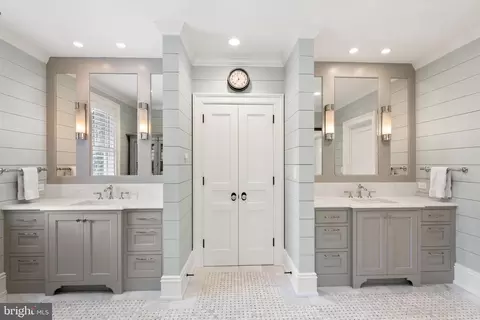 Bath - 6529 Sothoron Rd, Mclean, VA 22101 photo 1 of 6