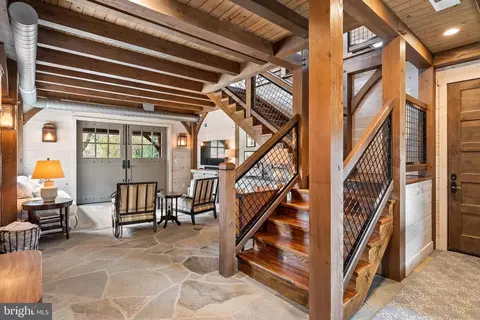 Entry Way - 6529 Sothoron Rd, Mclean, VA 22101 photo 17 of 17