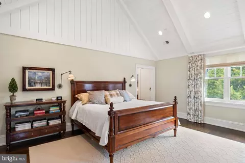 Bedroom - 6529 Sothoron Rd, Mclean, VA 22101 photo 3 of 9