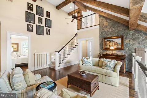 Entry Way - 6529 Sothoron Rd, Mclean, VA 22101 photo 14 of 17