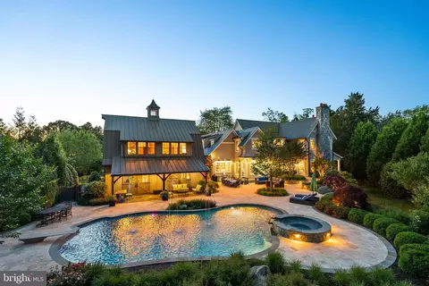 Exterior - 6529 Sothoron Rd, Mclean, VA 22101 photo 17 of 22