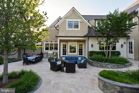 Exterior - 6529 Sothoron Rd, Mclean, VA 22101 photo 9 of 22