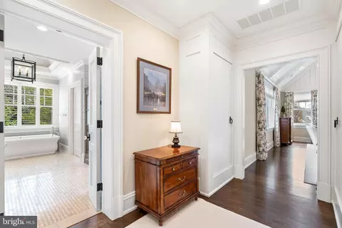 Entry Way - 6529 Sothoron Rd, Mclean, VA 22101 photo 10 of 17