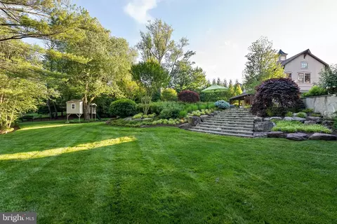Exterior - 6529 Sothoron Rd, Mclean, VA 22101 photo 12 of 22