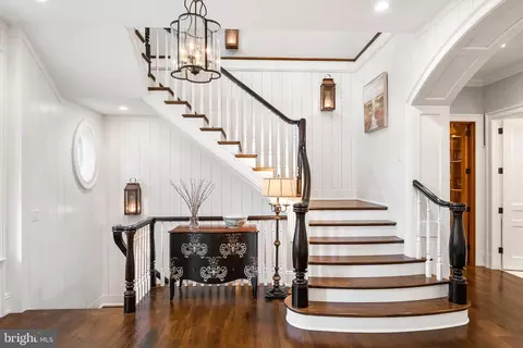Entry Way - 6529 Sothoron Rd, Mclean, VA 22101 photo 2 of 17