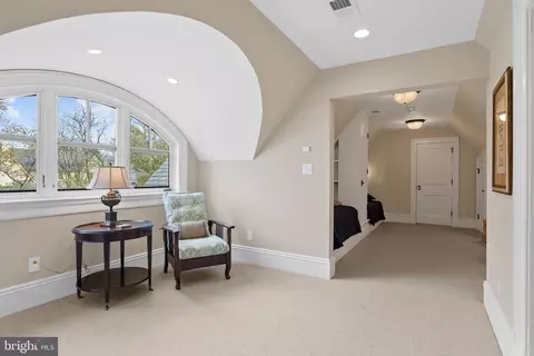 Entry Way - 6529 Sothoron Rd, Mclean, VA 22101 photo 15 of 17