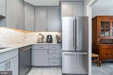 Kitchen - 1904 Wilson Ln #101, Mclean, VA 22102 photo 1 of 2