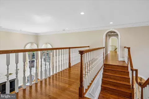 Entry Way - 8013 Greenwich Woods Dr, Mclean, VA 22102 photo 8 of 12