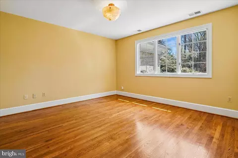 Bedroom - 8013 Greenwich Woods Dr, Mclean, VA 22102 photo 6 of 12