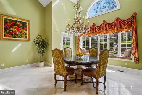 Dining - 8013 Greenwich Woods Dr, Mclean, VA 22102 photo 7 of 7