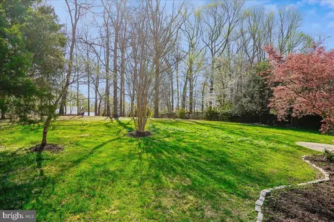 Exterior - 8013 Greenwich Woods Dr, Mclean, VA 22102 photo 11 of 17