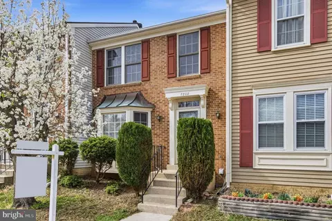 Exterior - 7808 Bellwether Ct, Lorton, VA 22079 photo 2 of 8