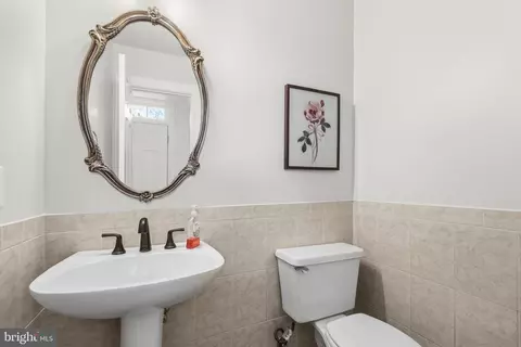 Entry Way - 7808 Bellwether Ct, Lorton, VA 22079 photo 6 of 6