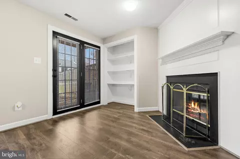 Living - 7808 Bellwether Ct, Lorton, VA 22079 photo 5 of 5