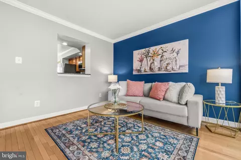 Living - 7808 Bellwether Ct, Lorton, VA 22079 photo 2 of 5