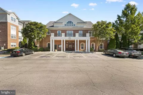 12917 Centre Park Cir #217, Herndon, VA 20171