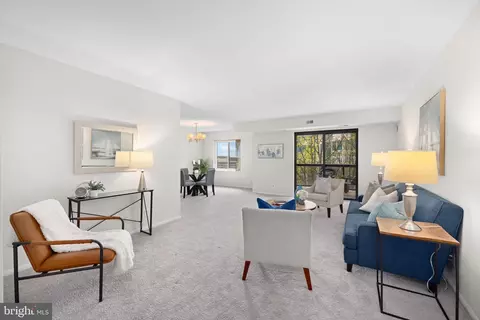 8370 Greensboro Dr #608, Mclean, VA 22102