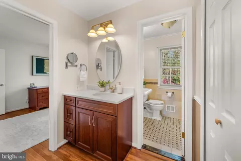 Bath - 6703 Norview Ct, Springfield, VA 22152 photo 1 of 4