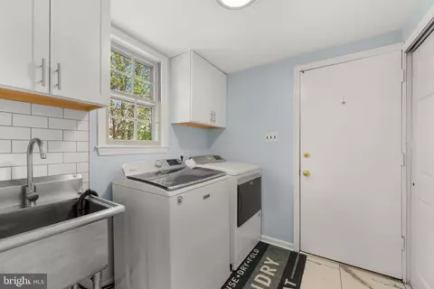 Other - 6703 Norview Ct, Springfield, VA 22152 photo 7 of 10