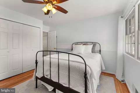 Bedroom - 6703 Norview Ct, Springfield, VA 22152 photo 9 of 12