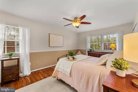 Bedroom - 6703 Norview Ct, Springfield, VA 22152 photo 3 of 12