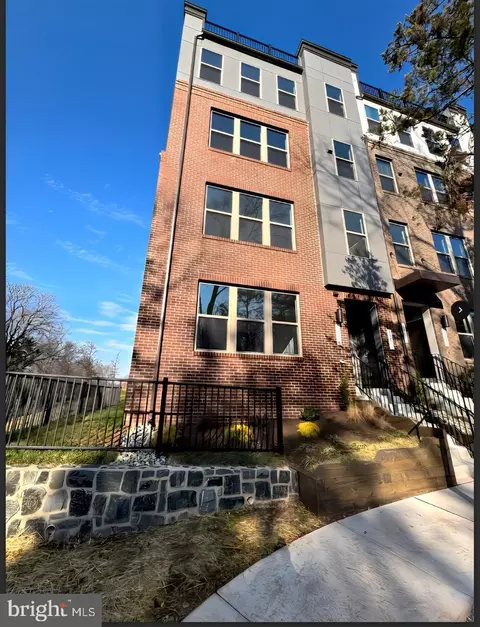 13676 Innovation Station Loop #81A, Herndon, VA 20171