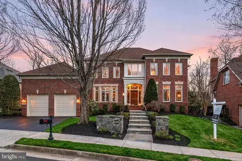 11103 Chessington Pl, Reston, VA 20194