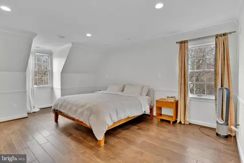 Bedroom - 1502 Chain Bridge Ct, Mclean, VA 22101 photo 1 of 6
