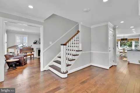 Entry Way - 1502 Chain Bridge Ct, Mclean, VA 22101 photo 1 of 7