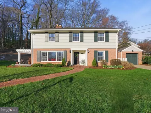 6914 Tulsa Ct, Alexandria, VA 22307