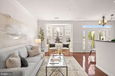 2482 Curie Ct #10, Herndon, VA 20171