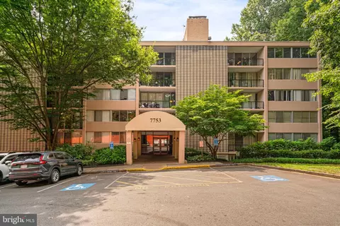7753 Patriot Dr #46, Annandale, VA 22003