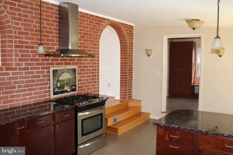 Kitchen - 6809 Ruskin St, Springfield, VA 22150 photo 3 of 5
