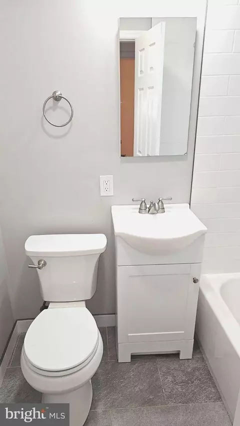 Bath - 6809 Ruskin St, Springfield, VA 22150 photo 3 of 8