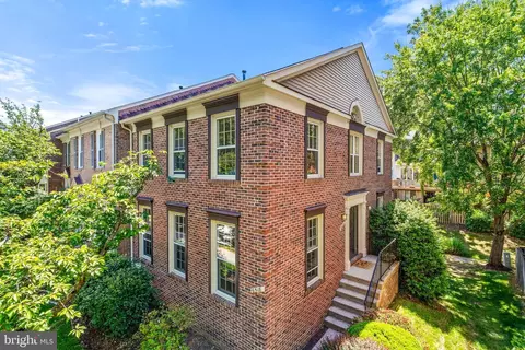 6518 Milva Ln, Springfield, VA 22150