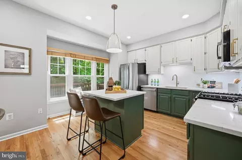 1232 Weatherstone Ct, Reston, VA 20194
