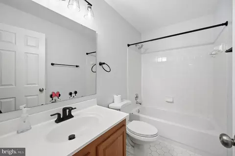 1232 Weatherstone Ct, Reston, VA 20194 photo 32