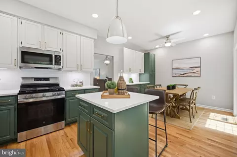 1232 Weatherstone Ct, Reston, VA 20194 photo 17