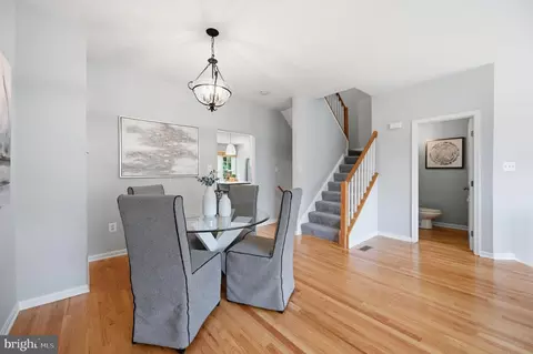 1232 Weatherstone Ct, Reston, VA 20194 photo 9