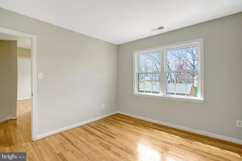 Bedroom - 8523 Lakinhurst Ln, Springfield, VA 22152 photo 11 of 12