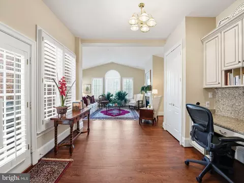 Entry Way - 1467 Evans Farm Dr, Mclean, VA 22101 photo 4 of 8