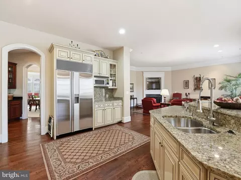 Kitchen - 1467 Evans Farm Dr, Mclean, VA 22101 photo 5 of 6