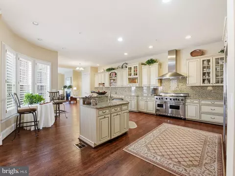 Kitchen - 1467 Evans Farm Dr, Mclean, VA 22101 photo 2 of 6