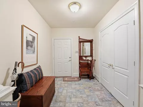 Entry Way - 1467 Evans Farm Dr, Mclean, VA 22101 photo 8 of 8