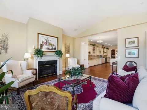 Living - 1467 Evans Farm Dr, Mclean, VA 22101 photo 6 of 7
