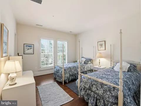 Bedroom - 1467 Evans Farm Dr, Mclean, VA 22101 photo 3 of 6