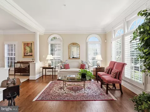 Living - 1467 Evans Farm Dr, Mclean, VA 22101 photo 1 of 7