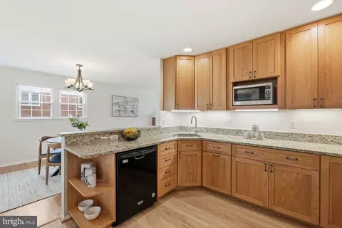 Kitchen - 8110 Carrick Ln, Springfield, VA 22151 photo 2 of 3